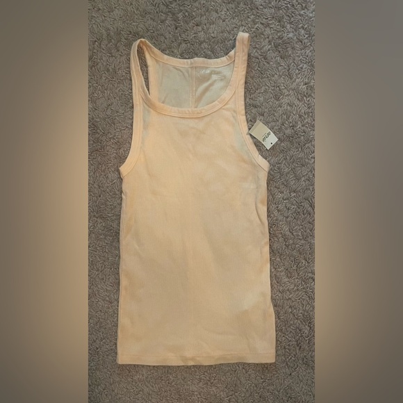 Arie
NWT 
Size XS
Women's Ribbed Tank Top Set - Black, Gray, and Peach - Picture 4 of 4